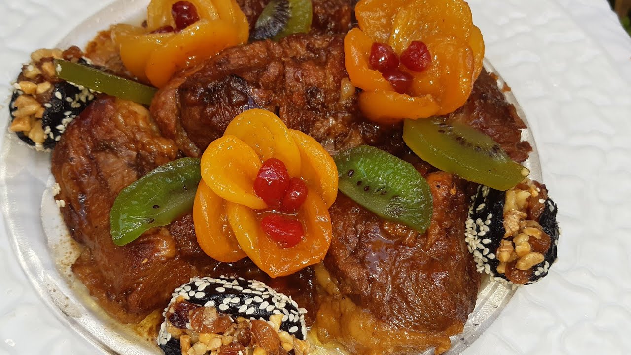 لحم محمر بعصير بالبرتقال وبذرة اللوز🌹ومخضر بالبرقوق وورود المشماش المذاق خيااال👏