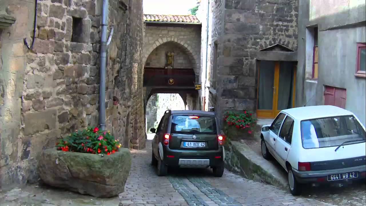 Un vendredi matin a saint bonnet le château