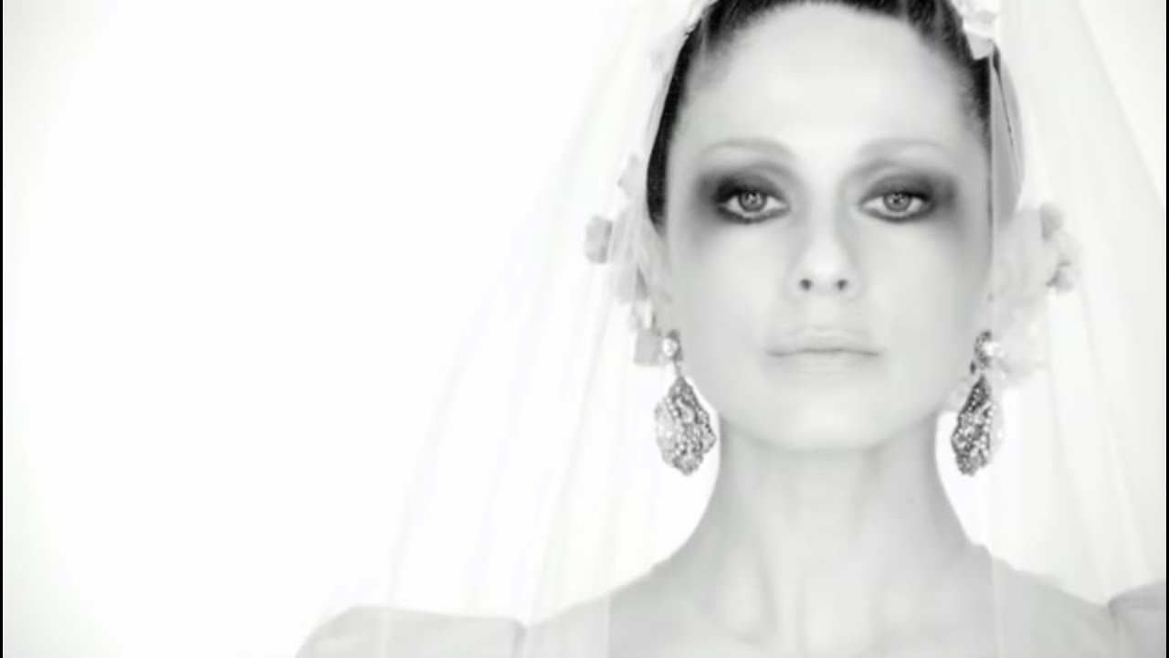 Paola Iezzi - Io Mi Perdono (Alone) - Official Video