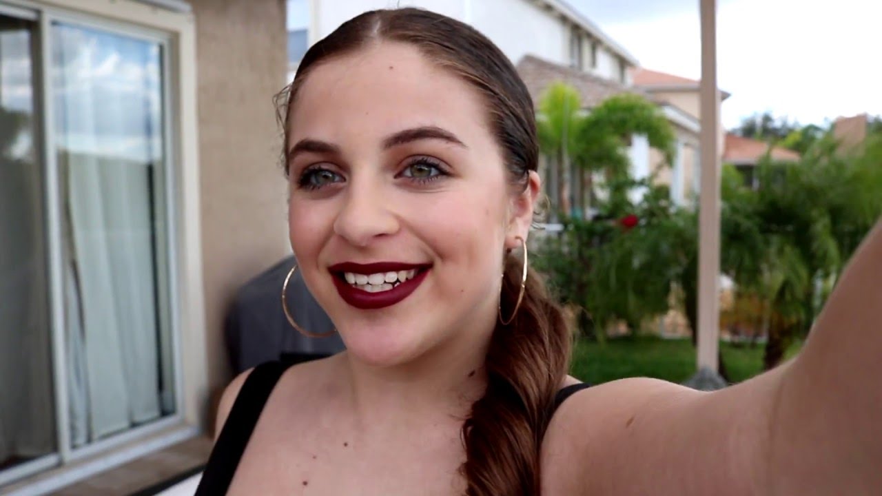 Prom Dress Shopping | Baby Ariel