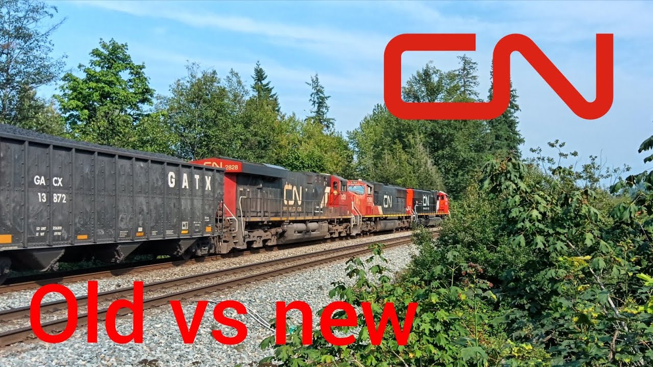 [OLD VS NEW] CN 8339 leads train M35651-01 at Hampton! 