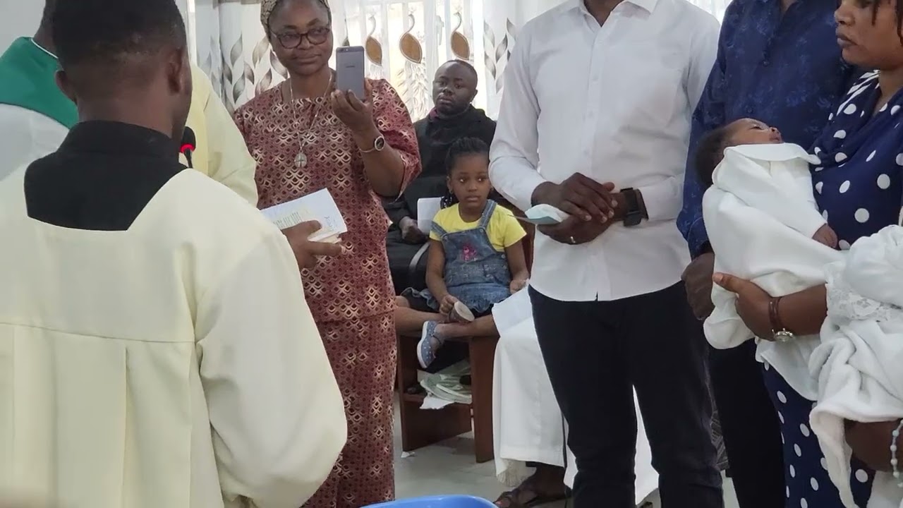 Baptême Bébé Chloé immaculée au chapelle 