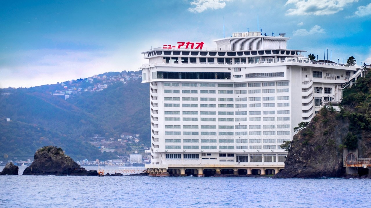 Проживание в отеле на утёсе с потрясающим видом на океан 🛌 Hotel New Akao Ocean Wing (Атами)