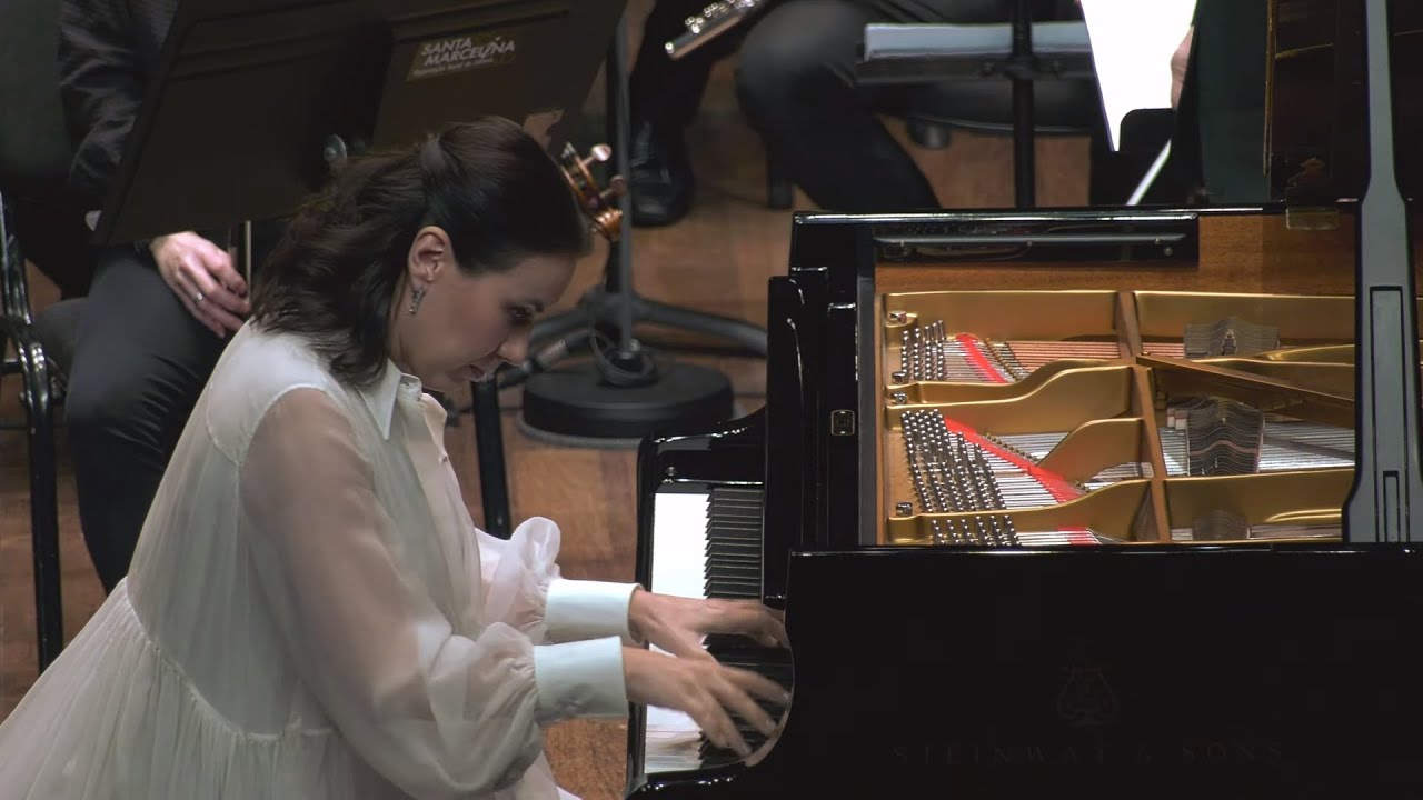 Grieg: Piano Concerto - Ksenia Kogan - Ira Levin - Theatro São Pedro Orchestra