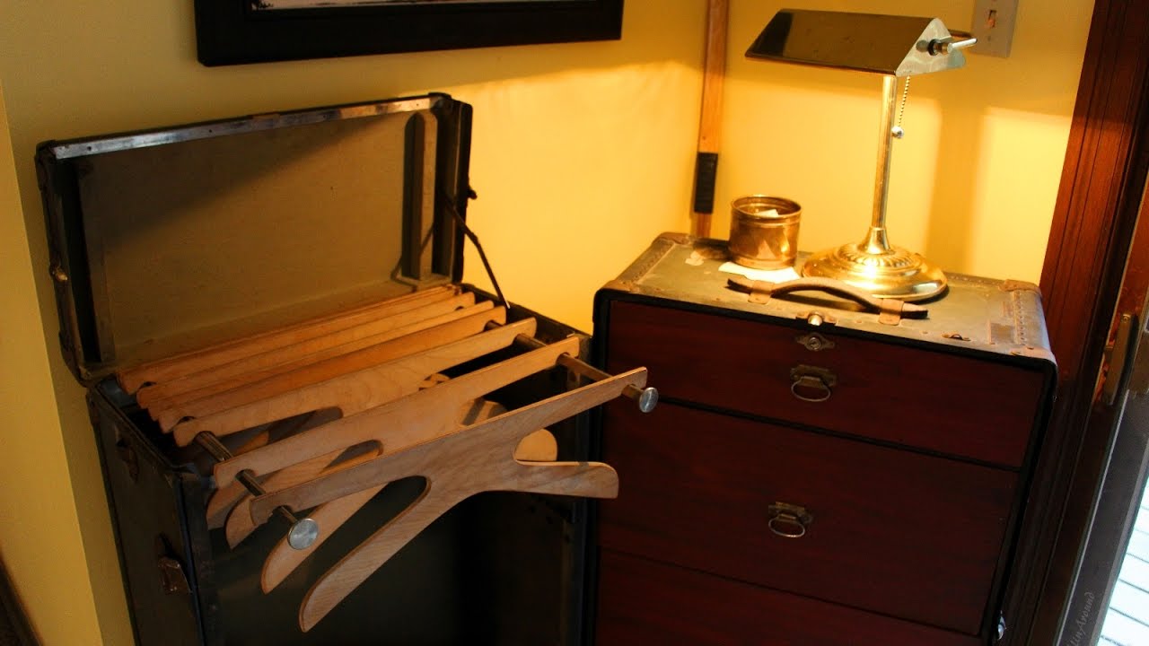 1926 Wardrobe Trunk - Oshkosh Trunk Company - Antique