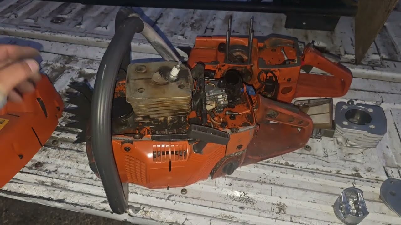 I FORGOT I HAD THIS SAW. HUSKY 385XP.