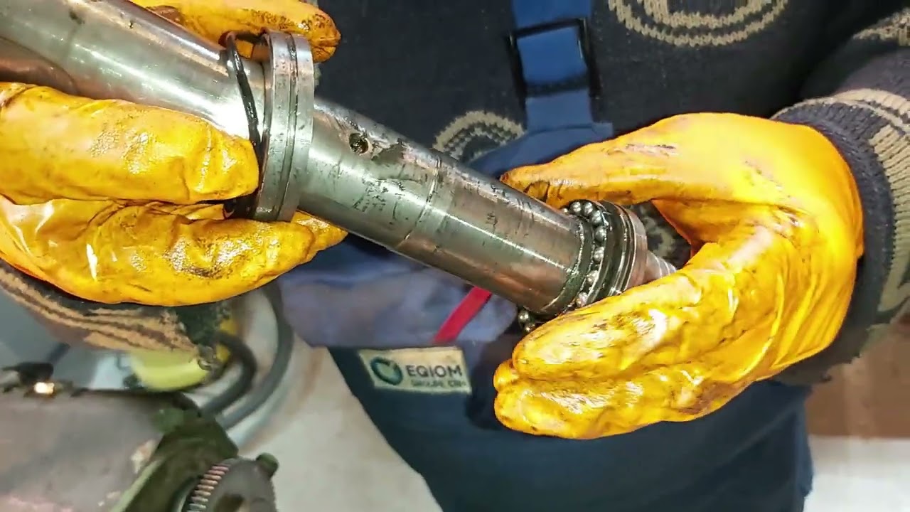 Démontage d'une broche de tour Précis à palier bronze