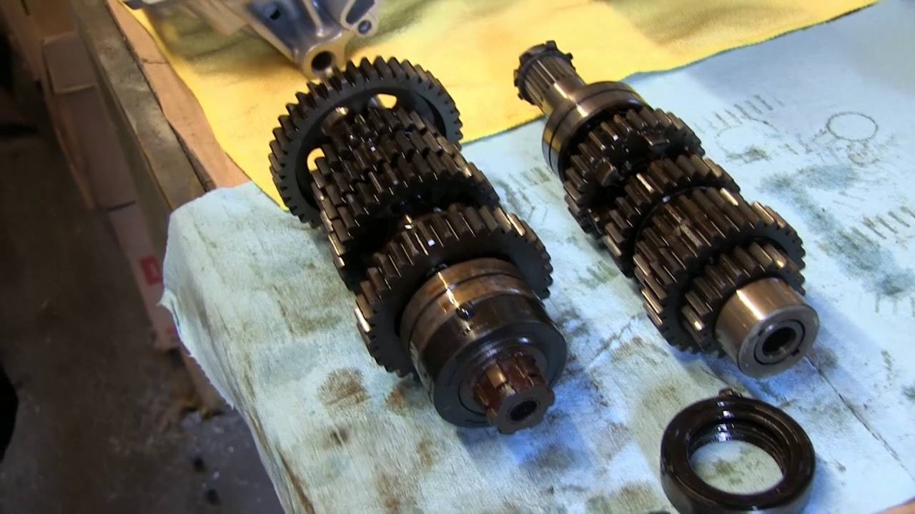 Honda 400 / 4  engine rebuild Part 1