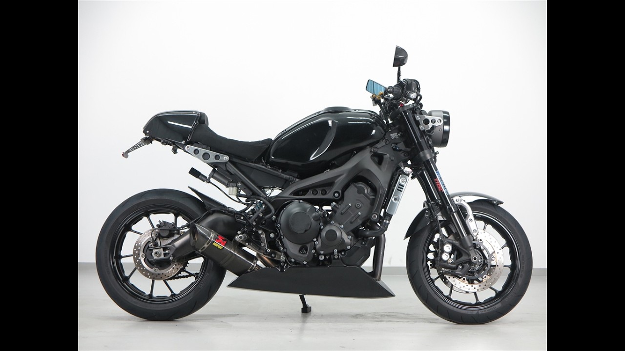 YAMAHA XSR900 RN46J エンジン始動 アクラポビッチ マフラーサウンド