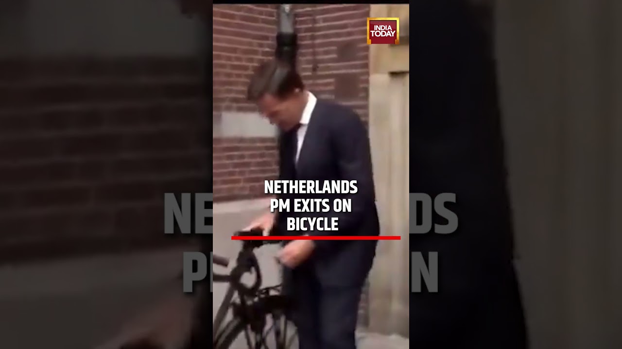 Netherlands PM Mark Rutte Leaves Office on Bicycle | Viral Exit Moment #markrutte