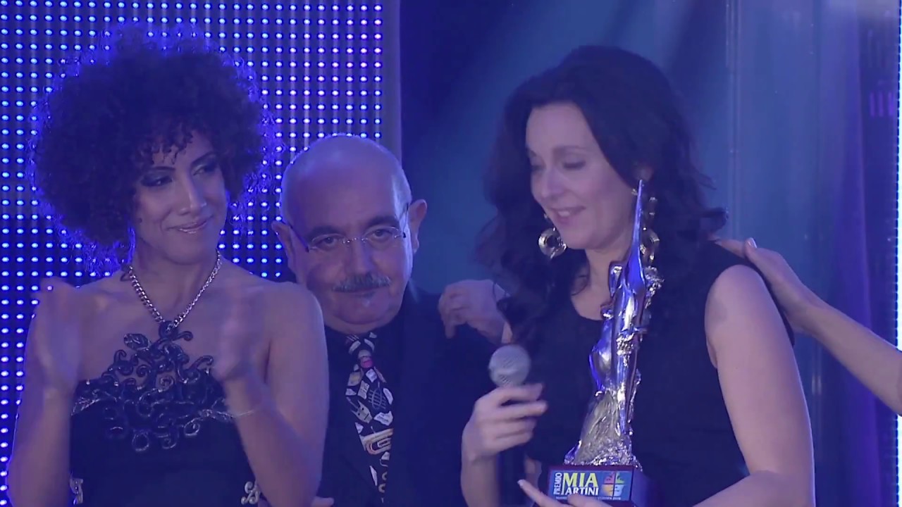 ROSMY VINCITRICE PREMIO MIA MARTINI 2016 (serata finale)