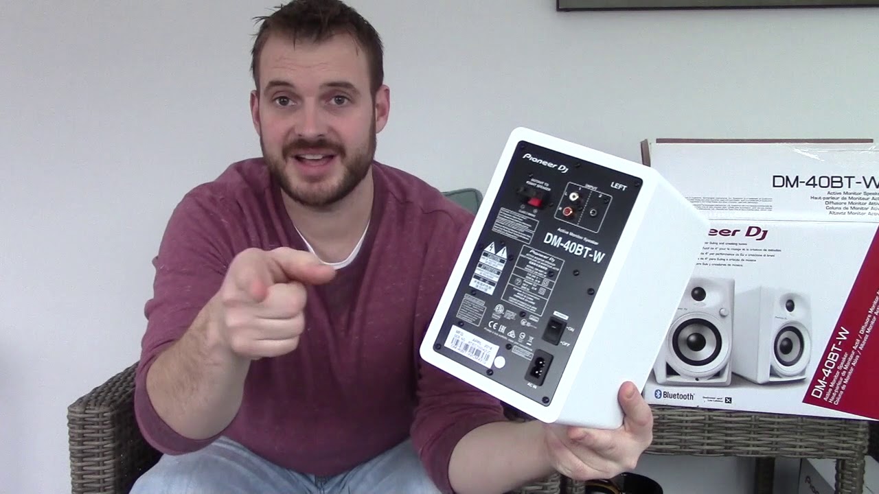 Pioneer DJ Monitors DM-40BT-W  - Review