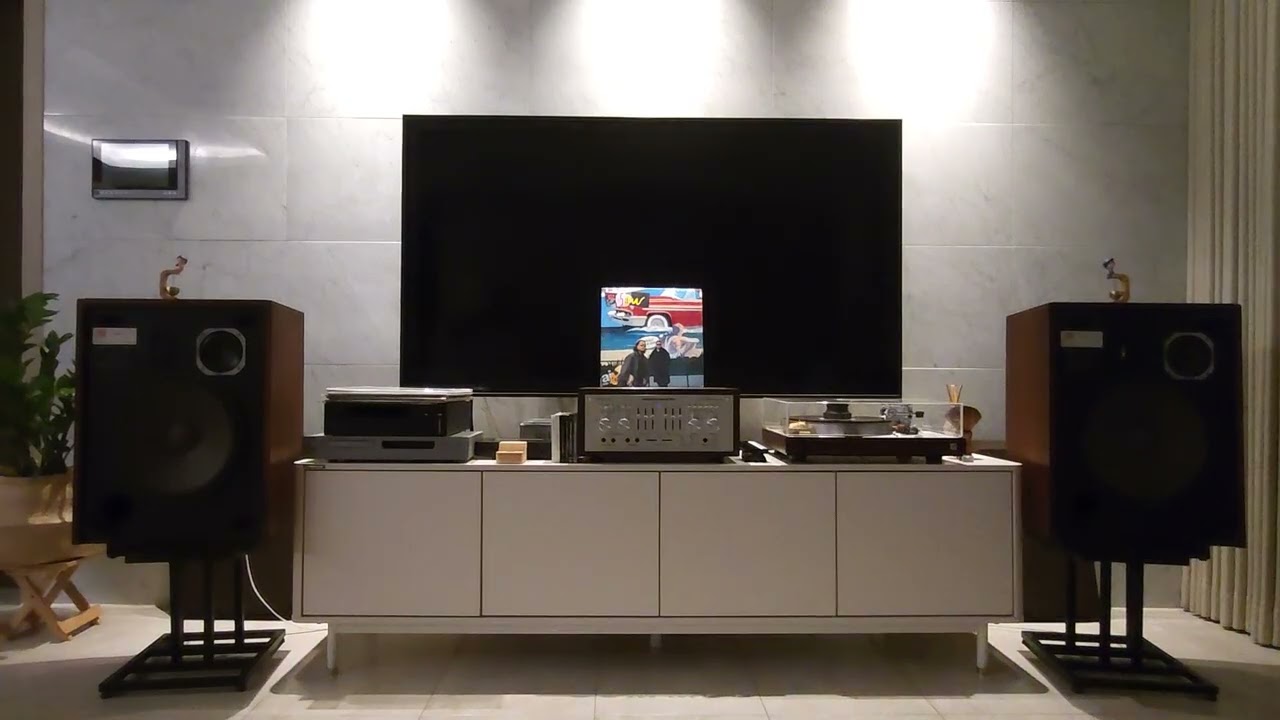 Metallica - Enter sandman (JBL L65 x Marantz model 1250)