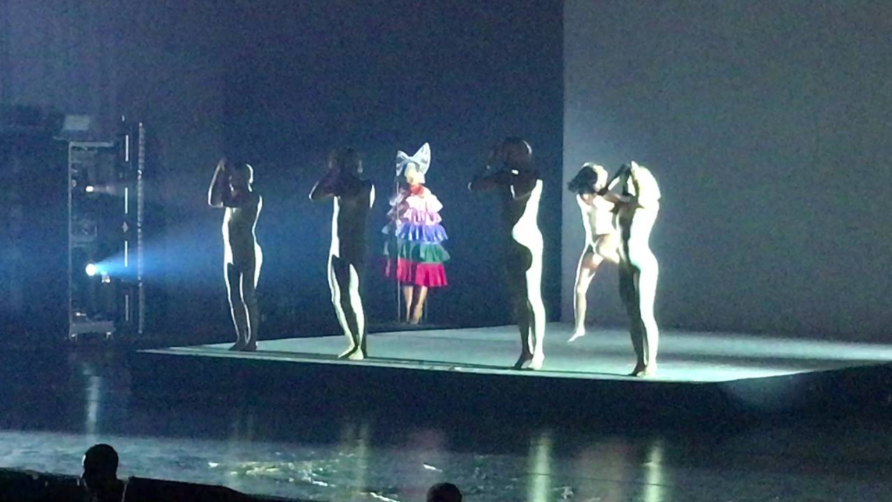 Sia - The Greatest - 10-13-16 - Target Center; Minneapolis, Minnesota