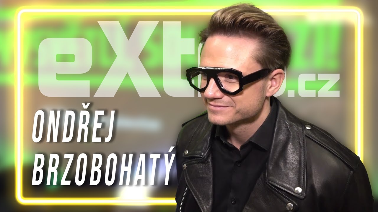 Provokatér Ondřej Brzobohatý znovu šokoval. Po nalakovaných prstech a kabelkách sáhl po kozačkách