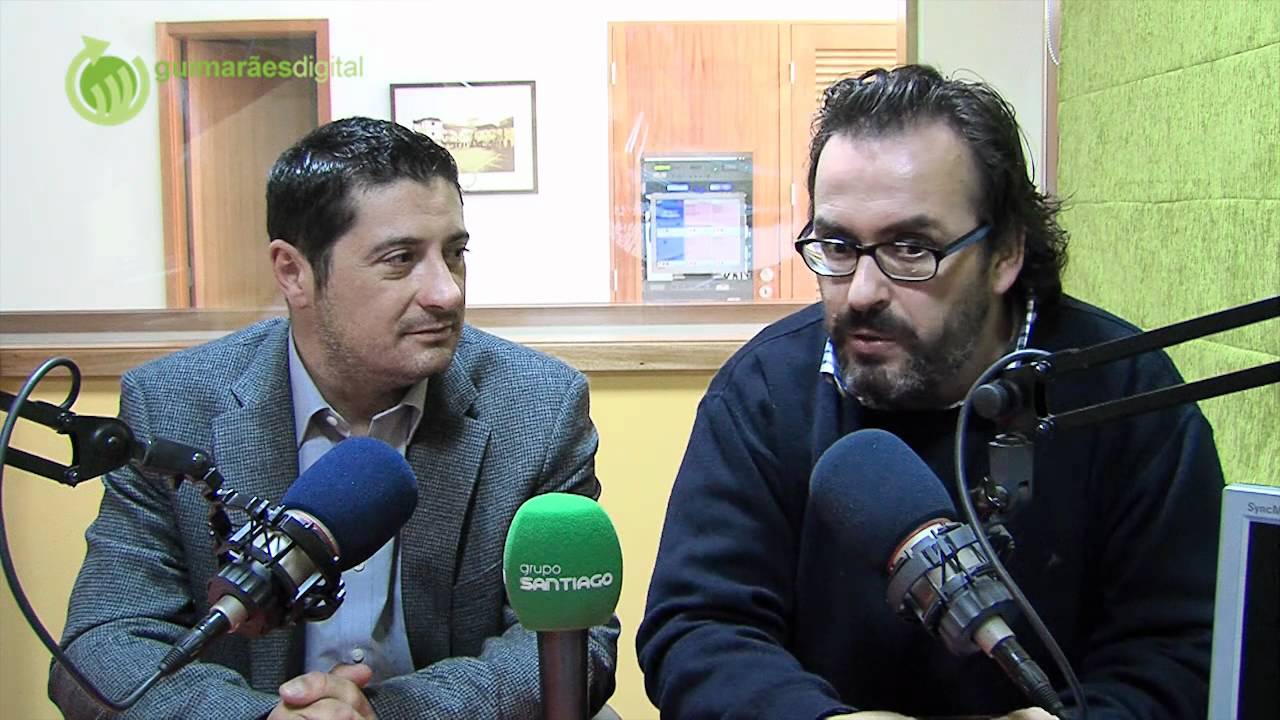 Dois dos fundadores da Rádio Santiago recordam algumas peripécias das primeiras emissões