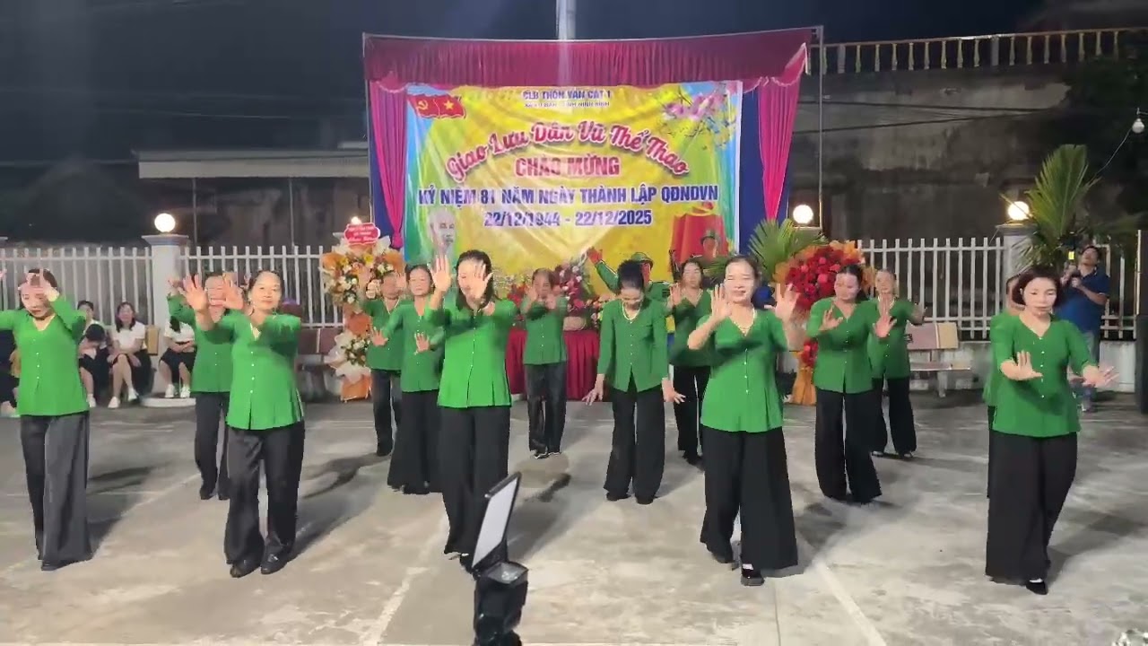 CLBDV THÔN VÂN CÁT 3 THỂ HIỆN