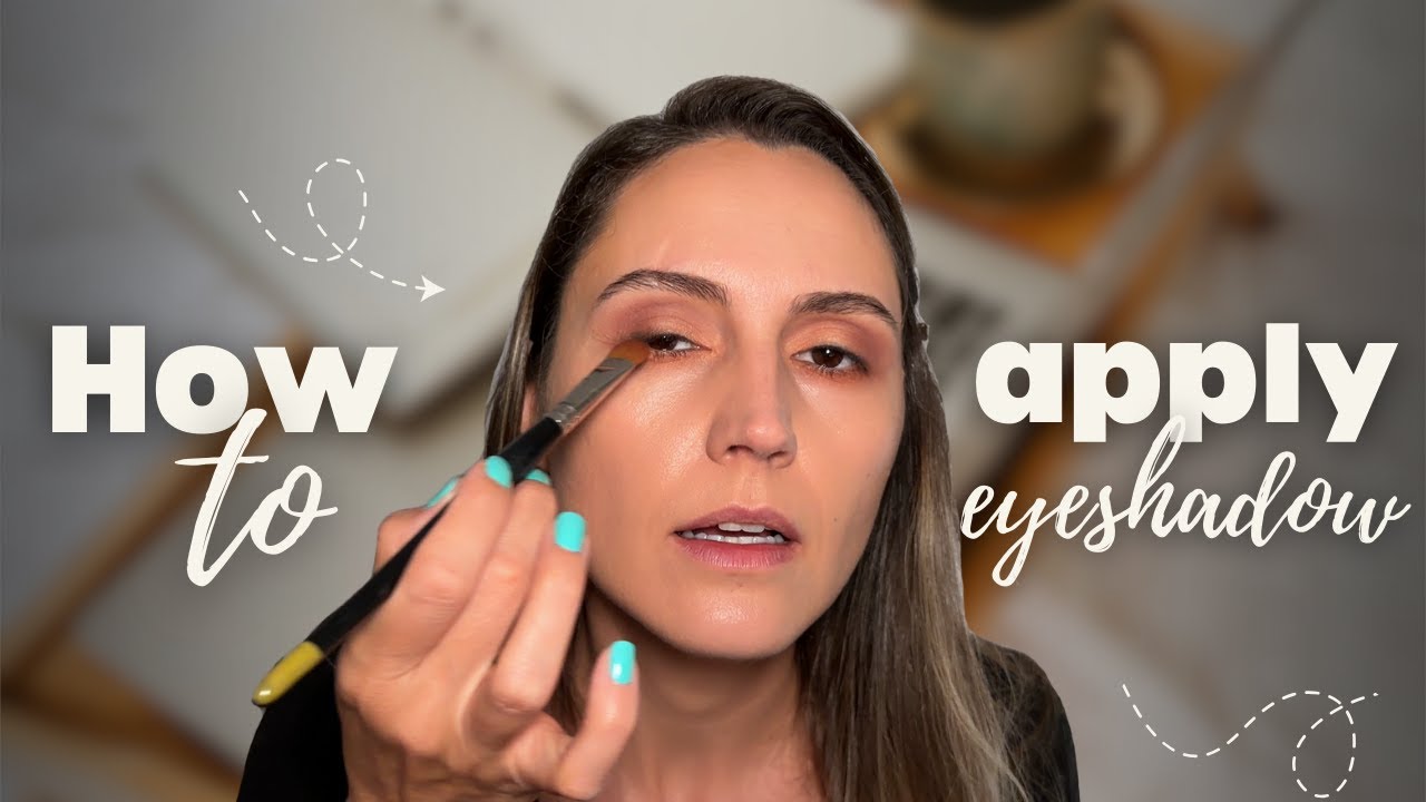 How to Apply Eyeshadow for Beginners (Step-by-Step & Easy Blending)