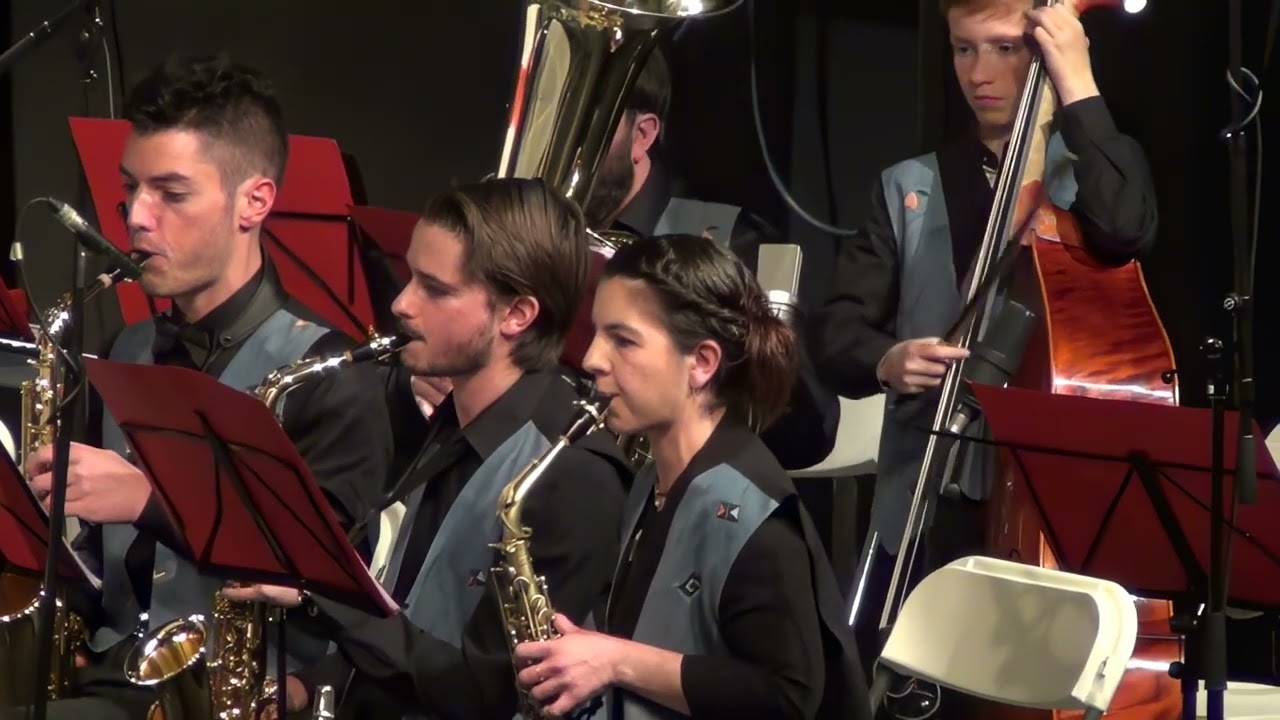 06 Yakety Sax