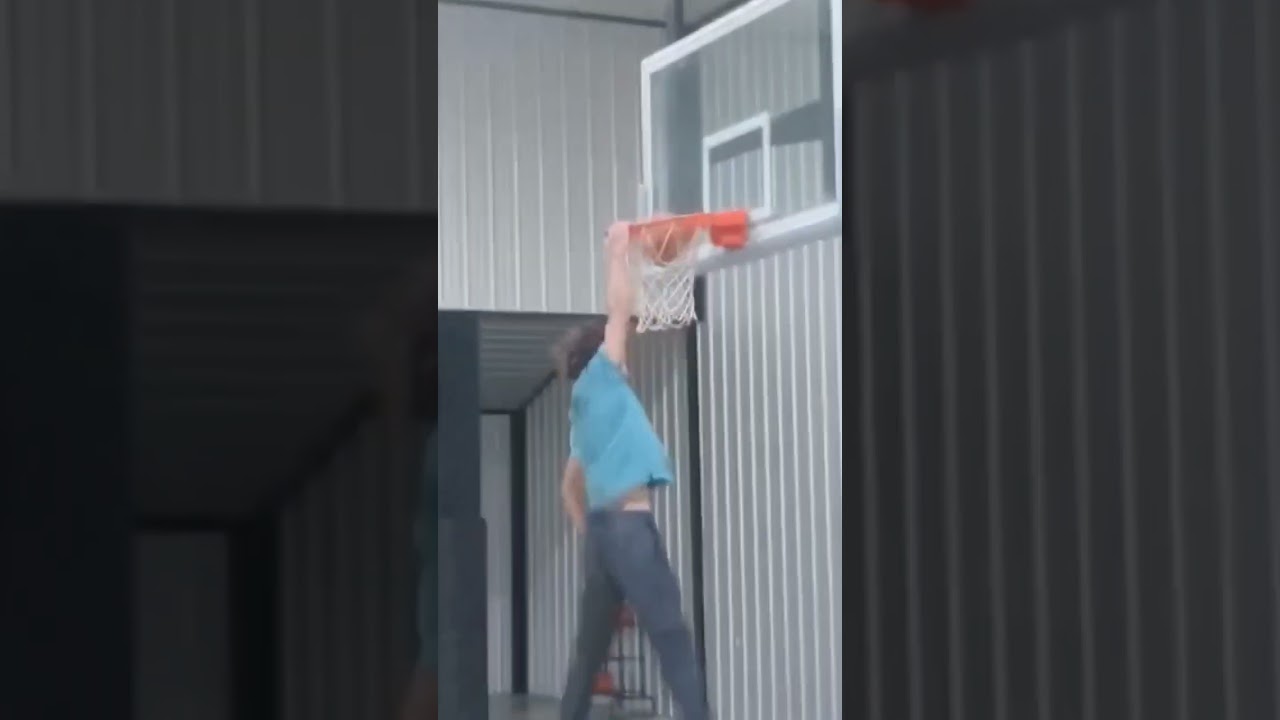this is how Amish be dunking in basketball 🤫🤫🤫