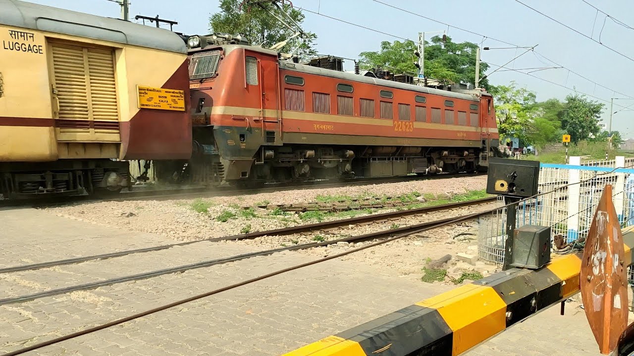 🔥 Back to Back 8 Speedy Trains at Railroad Crossings | Railway Gate | Level Crossing | Train Fatak