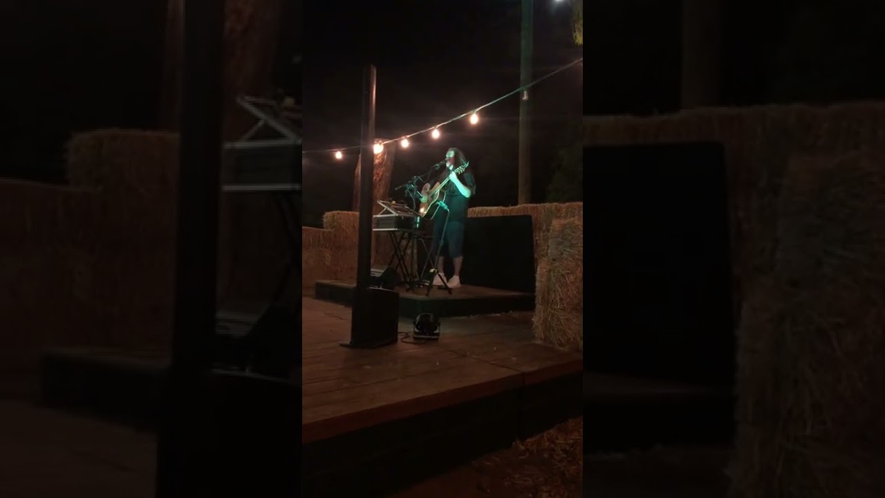 &ldquo;Losing My Religion&rdquo; REM acoustic cover- live at the Parkerville Tavern in the Perth Hills