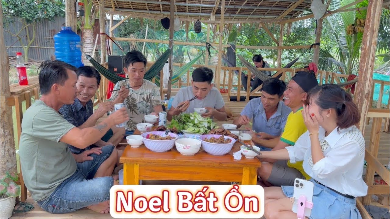 Ăn Noel mà sao lạ quá - Món ăn kỳ lạ nhất mà tôi từng thấy
