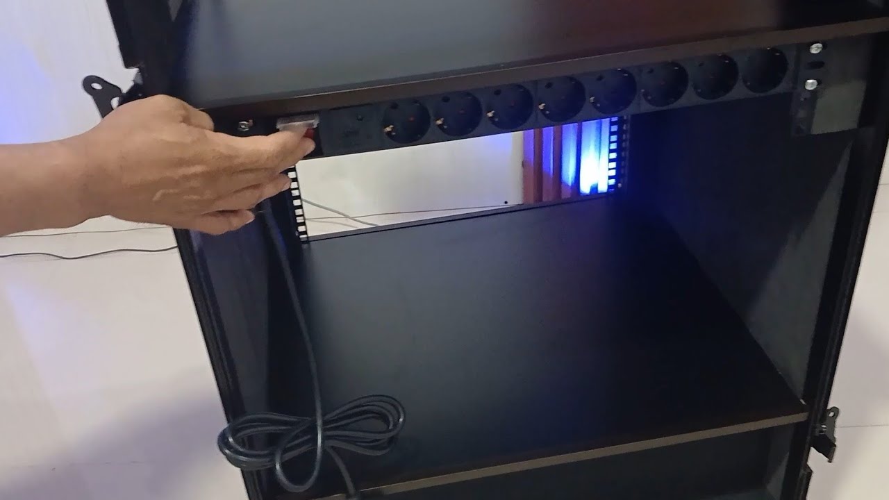 Hardcase Video Portable 24in Monitor full hitam