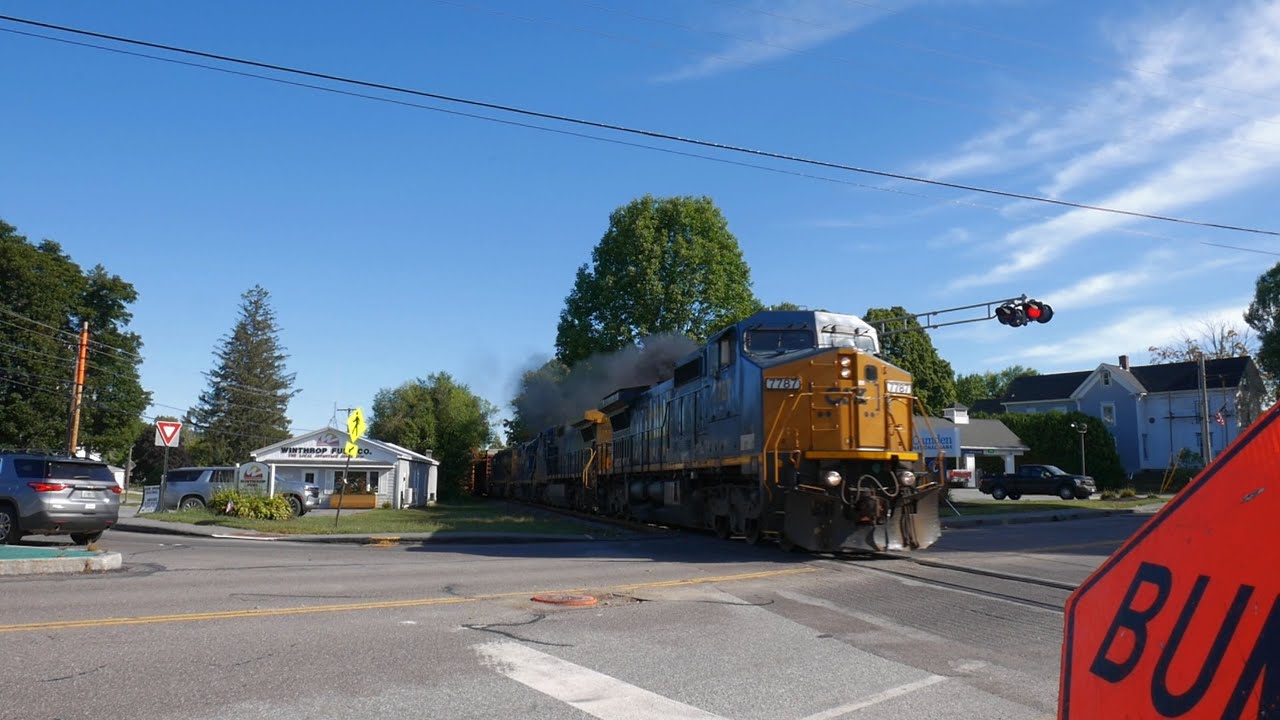 Zooming In | CSXT 7787 Leads L070 west & CSXT 9025 Leads L070 east (9/8/2025)