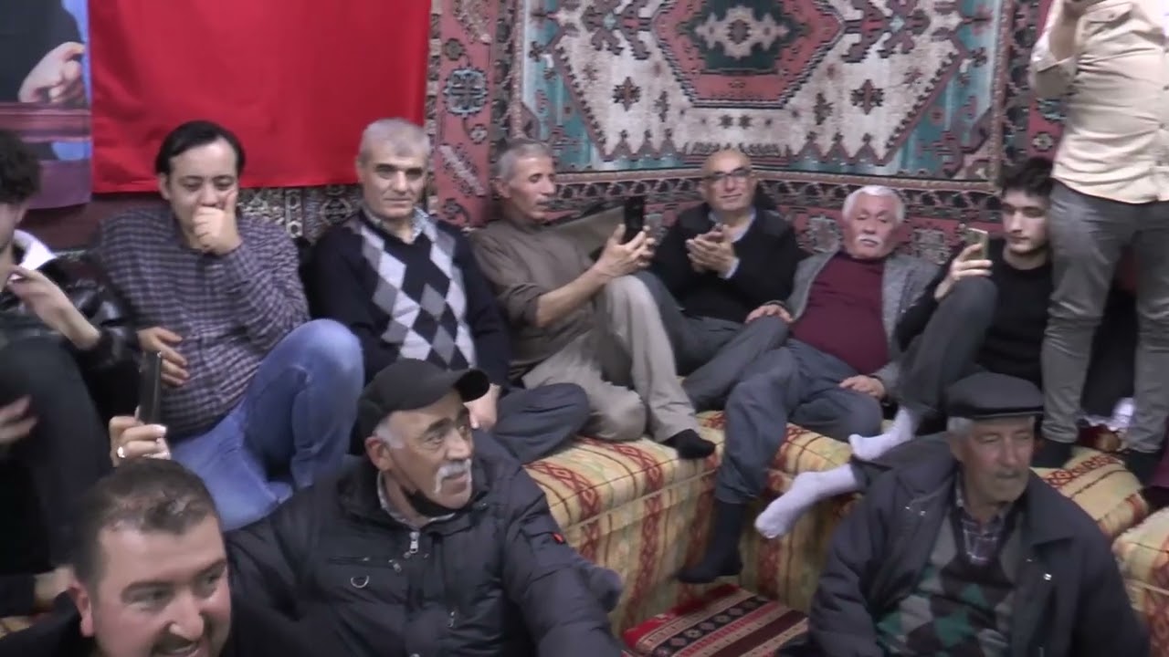 Gürpınar Mahallesi Yareni 1.Ocak Ömer Faruk Bostan'dan Oyun Havaları 2
