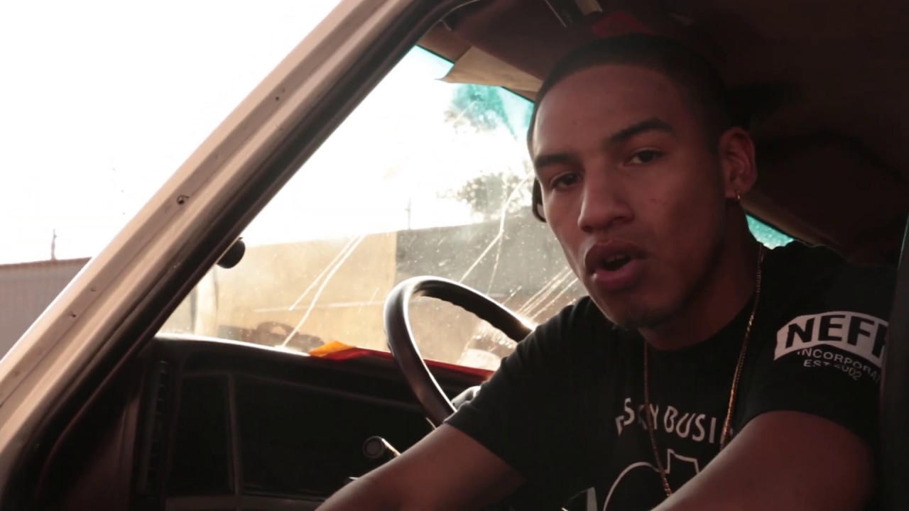 Yezzy Wallace - Nikes (Videoclip Oficial)