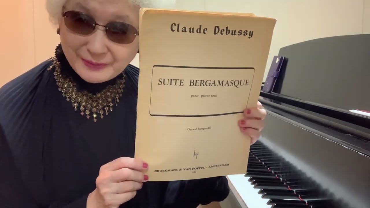 MERRY CRISTMAS !  Clair de Lune (moon light) by Debussy