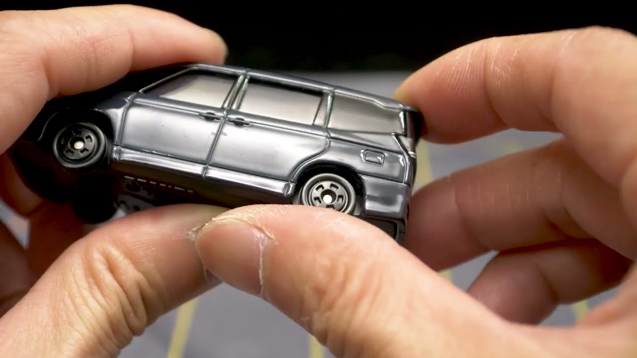 Quick Tomica No 64 Toyota Voxy