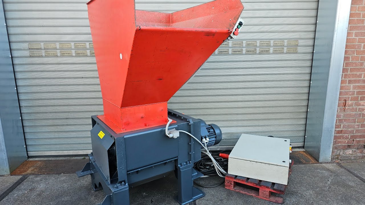 Untha RS30 2x11kW Schredder Hacker rębak shredder rozdrabniacz 