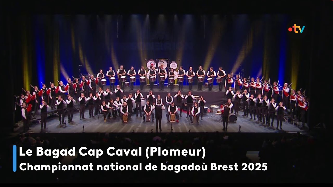 Bagad Cap Caval (Plomeur) au championnat des bagadoù 2025
