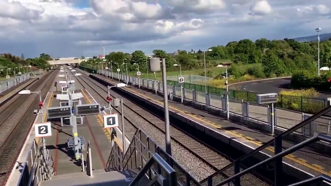 Cork Train Passes Clondalkin/Fonthill Platform 4