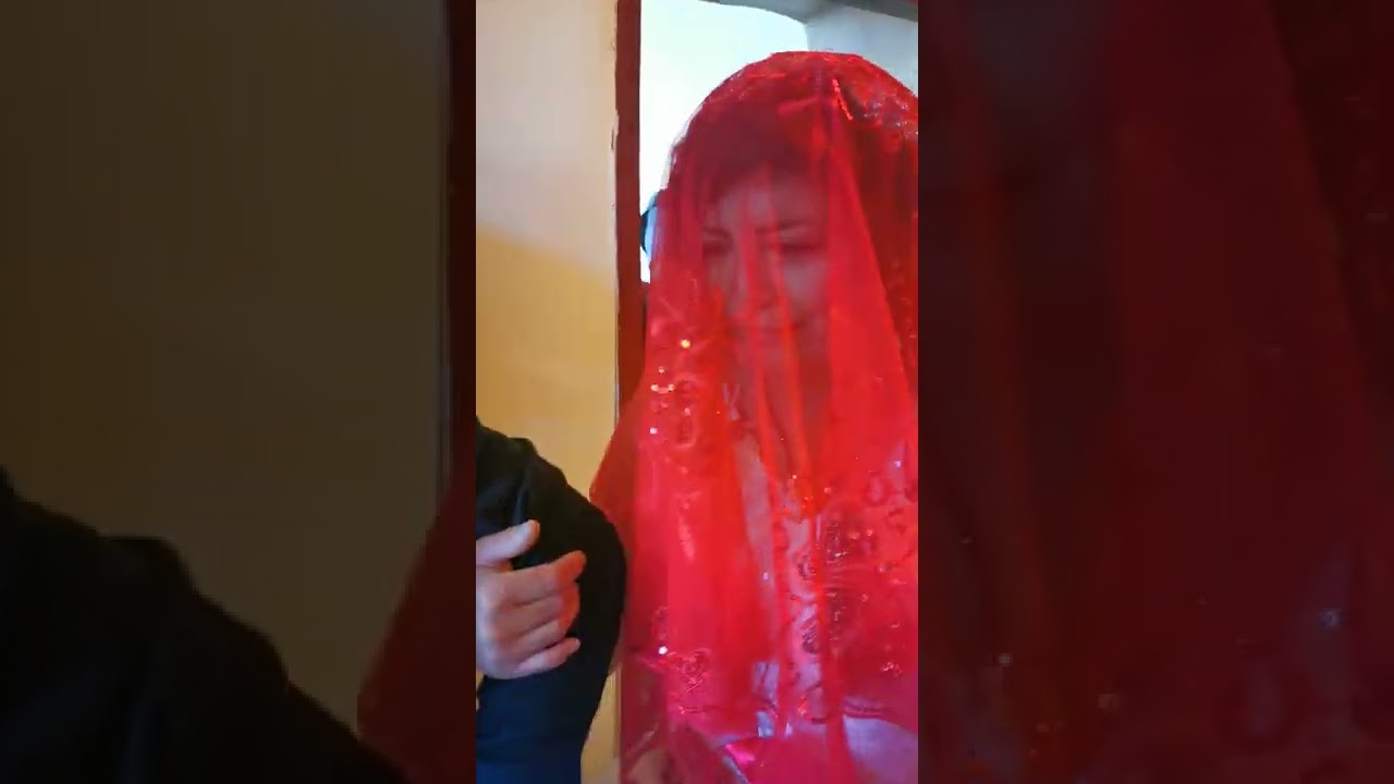 Garip Tatar ın Kızı Zekine nin Dügünü.Kardeş kuşagı baglama ve gelinin vedalaşması. 12.7.2022