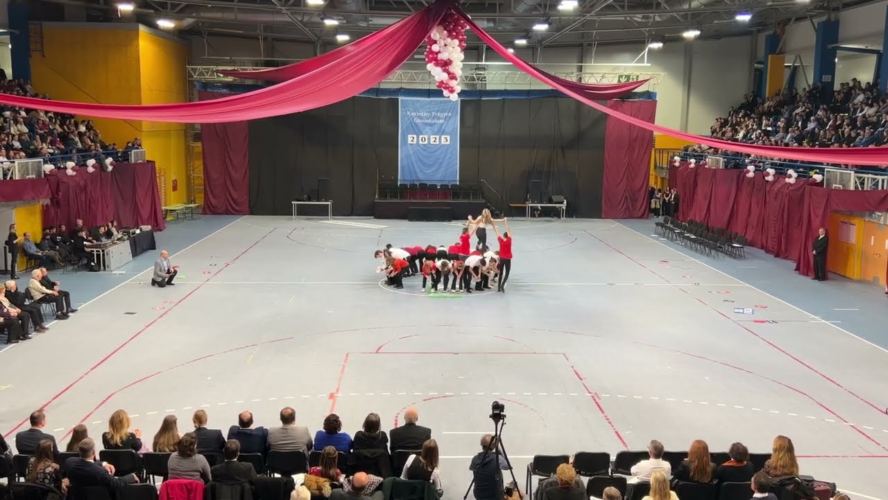 Karinthy Frigyes Gimnázium Szalagavató Osztálytánc 12.IB (2023)