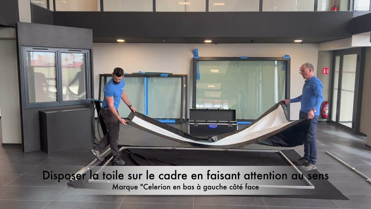 Montage &eacute;cran cadre en valise