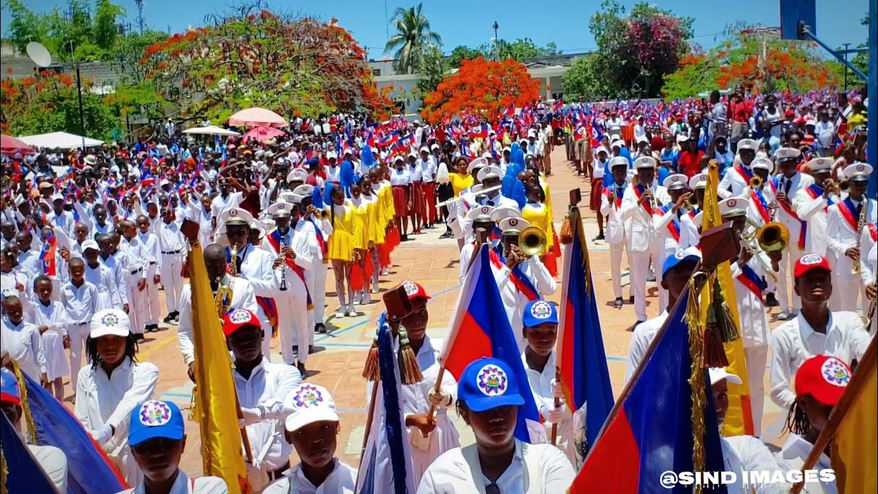 18 mai Haïti |École musique Dessaix Baptiste Vin gade bèl défilé kap fèt  jakmèl pou fèt drapo a🇭🇹🇭🇹
