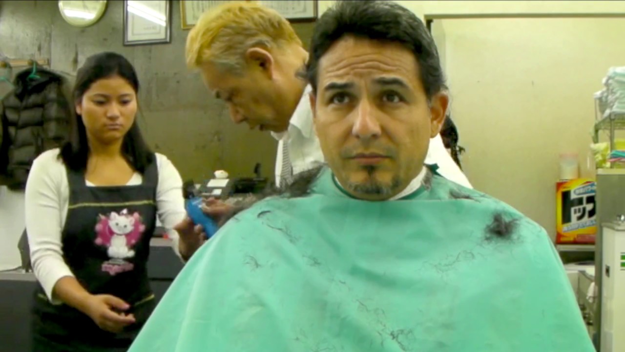My first Japanese haircut  床屋 - Lost video (Unedited)