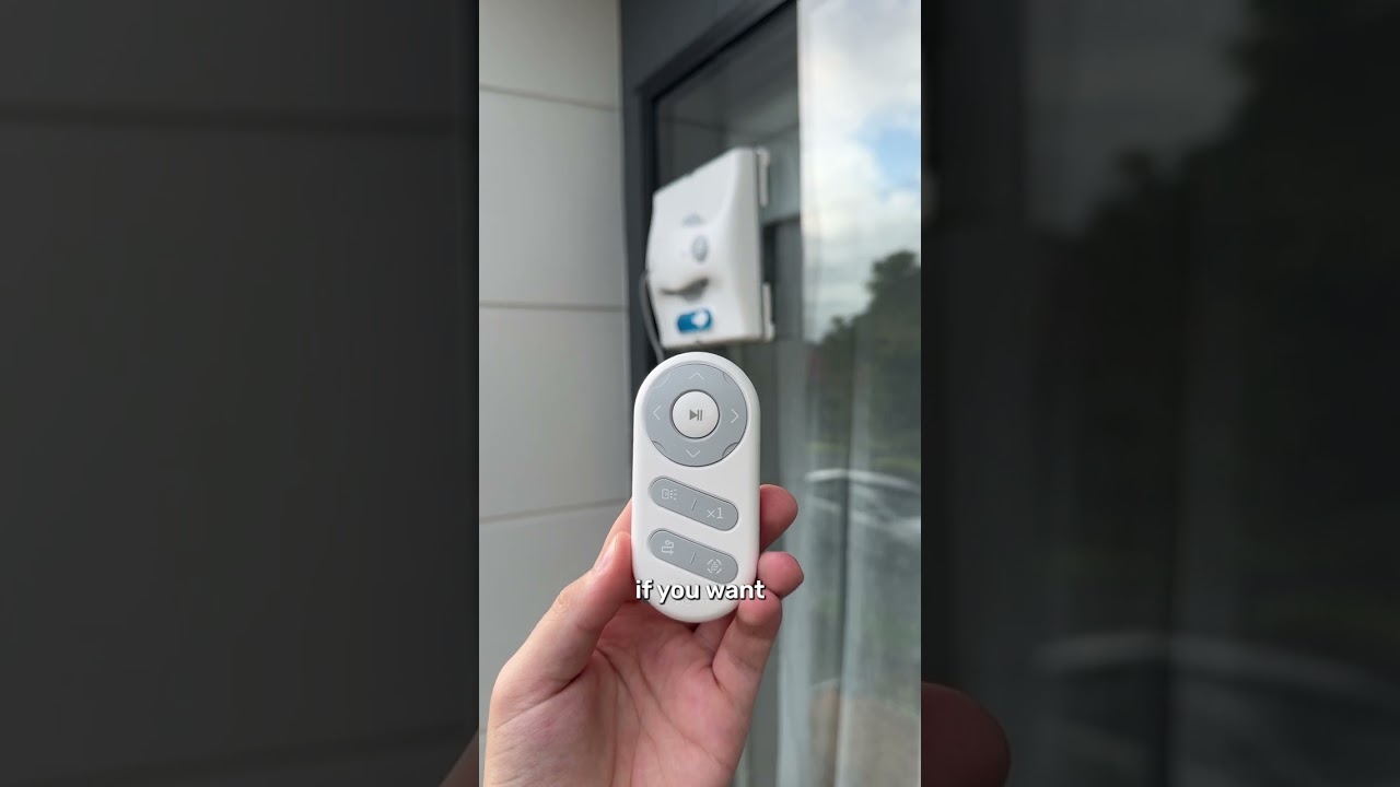 Hutt W8 Window Cleaning Robot