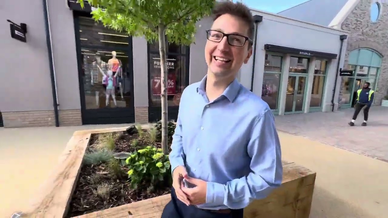 Opening of Cotswolds Designer Outlet - with Richard Stanley, leader of Tewkesbury BC