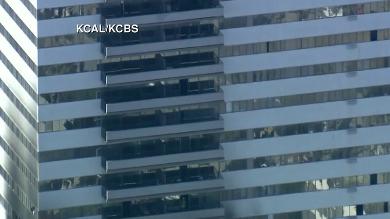 Firefighters battle LA high-rise fire