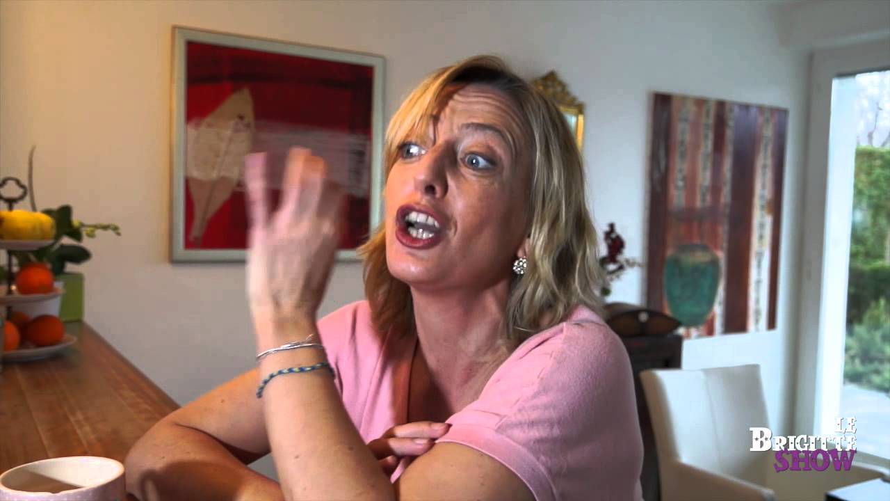 Brigitte, &ccedil;a t'interresse pas ce que je dis !