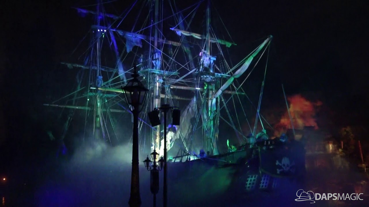 Fantasmic! - Disneyland Resort - December 2, 2018