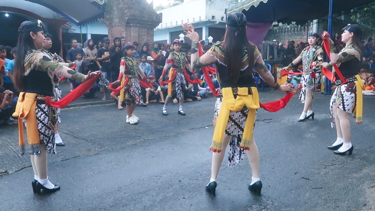 GAMBYONG PANGKUR WIROMO LOMBO TABUHAN JATHIL REOG PONOROGO