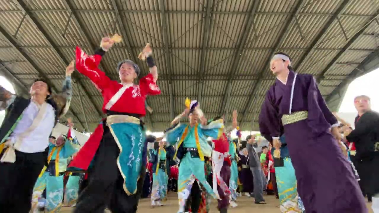 総踊り(まほろば・フリーダム)(センター固定)[さのよいファイヤーカーニバル 2025.07.13(日)]