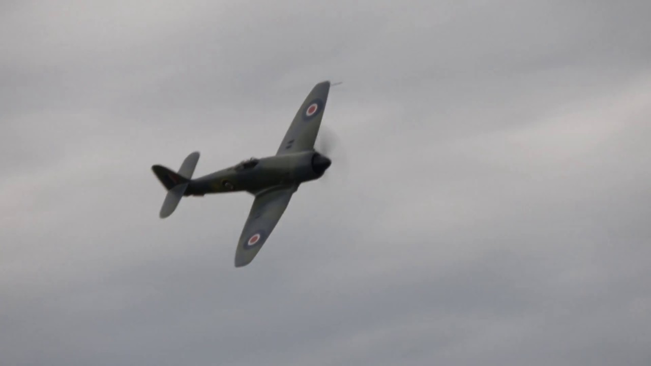 Hawker Fury II/Sea Fury, SR661, G-CBEL - Shuttleworth 'Fly Navy' Airshow 2017