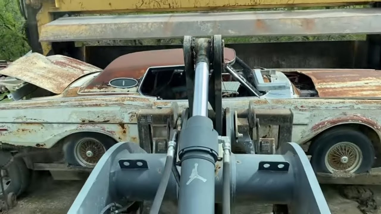 УНИЧТОЖАЕМ 3000 КЛАССИЧЕСКИХ АВТОМОБИЛЕЙ НА АВТОРАНЧО CTC на 72 АКРАХ! УНИЧТОЖАЕМ ВЕСЬ ПАРК LINCO...